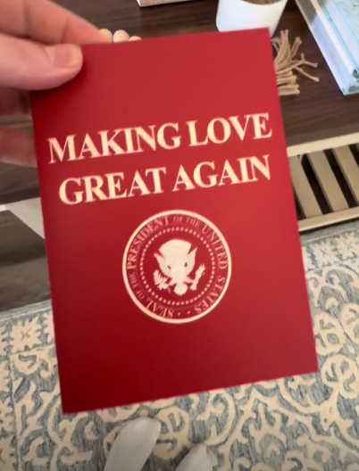 🔥MAKE LOVE GREAT AGAIN🔥Valentines Day card with Trump's funny voice record
